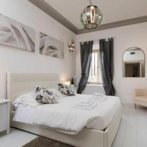 White Borgo Apartment