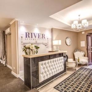 River Luxury Suites