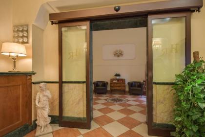 Hotel Romantica - image 10