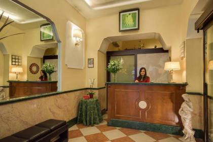 Hotel Romantica - image 12