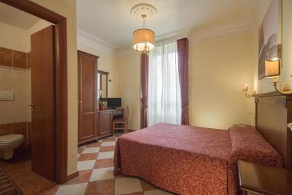 Hotel Romantica - image 6