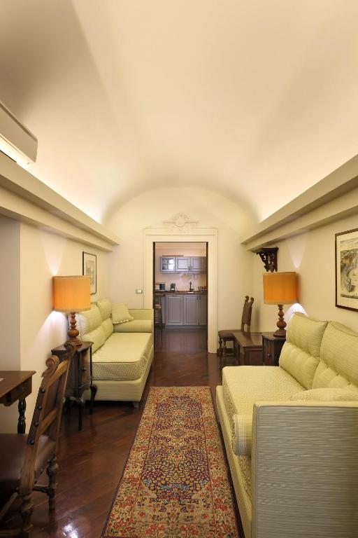 Hotel Scalinata Di Spagna - image 2