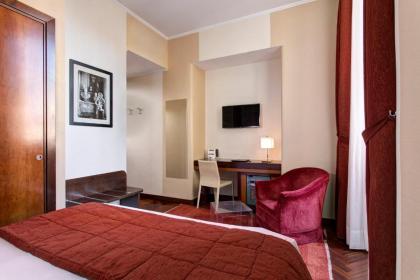 Hotel Nazionale Rome - image 10