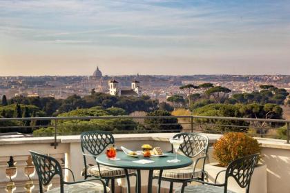 Rome Marriott Grand Hotel Flora - image 8