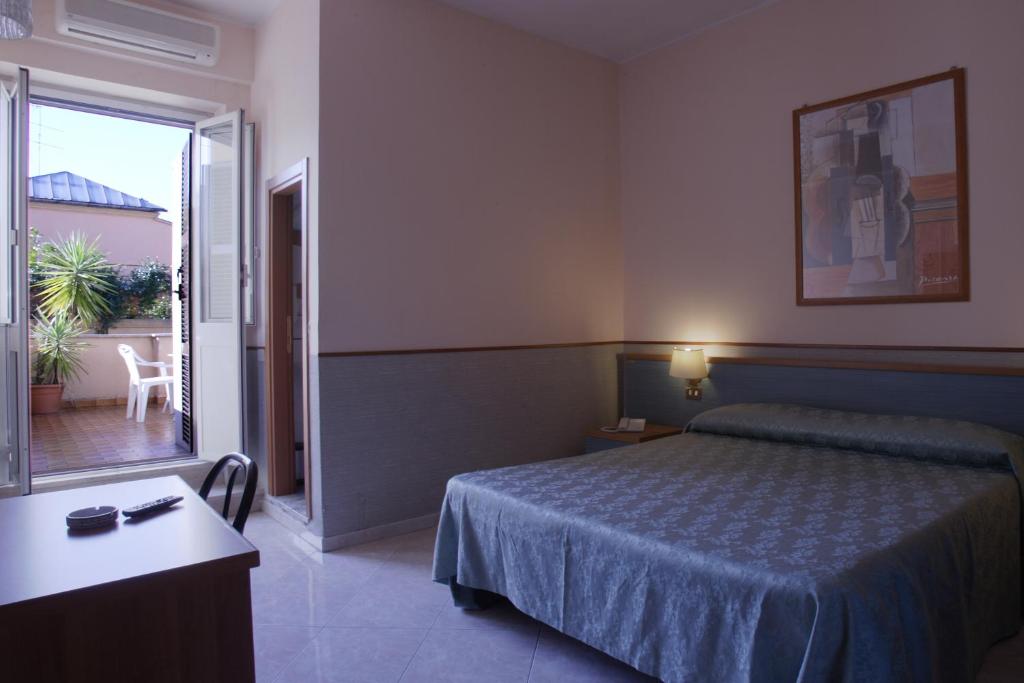 Hotel Lazzari - image 5