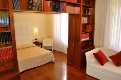 Ludovisi Luxury Rooms - image 1