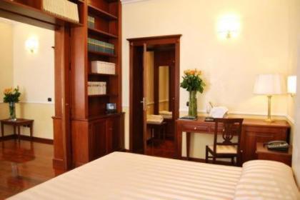 Ludovisi Luxury Rooms - image 19