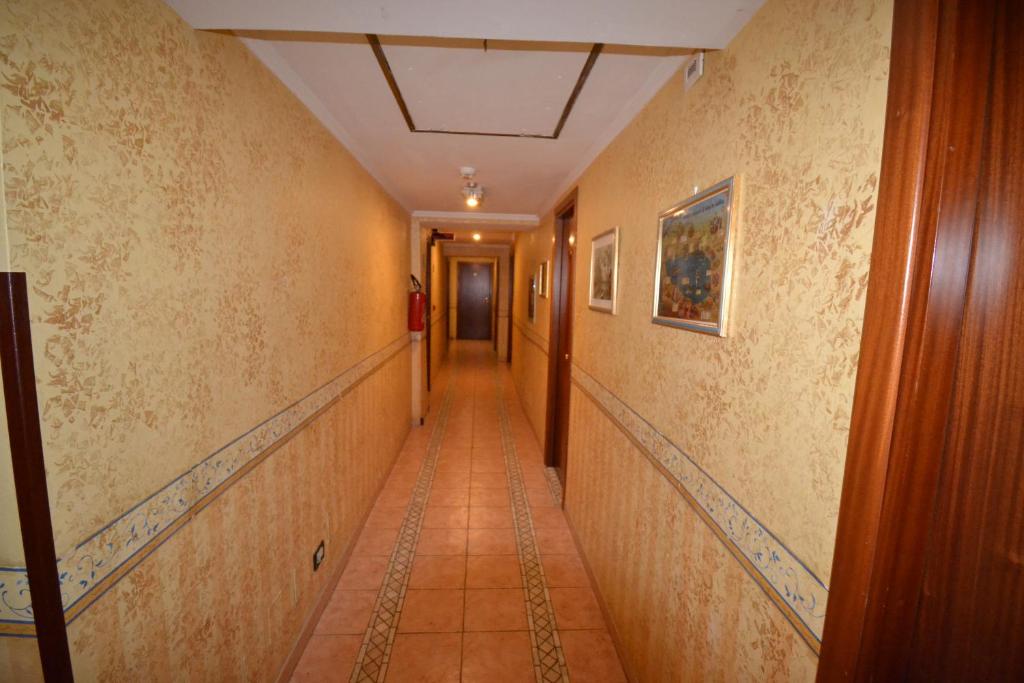 Hotel Ferrarese - image 4