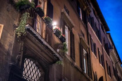 Palazzo Del Duca Piazza Navona Guest House - image 10