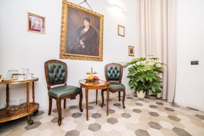 Palazzo Del Duca Piazza Navona Guest House - image 3