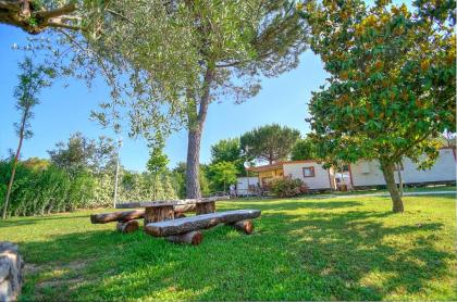 Flaminio Village Bungalow Park - image 1