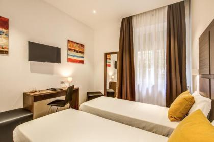 Rome Garden Hotel - image 10