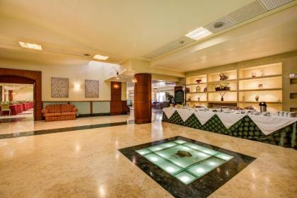 Appia Park Hotel - image 14