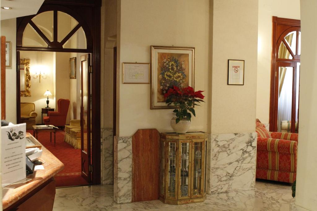 Hotel Pace Helvezia - image 6