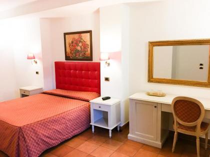 Hotel Quadrifoglio Roma Eur - image 18