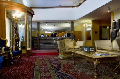 Hotel Mondial - image 5