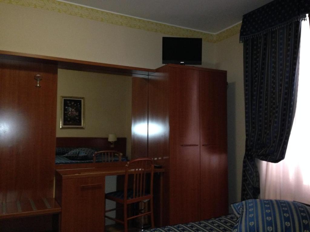 Hotel Fenicia - image 3