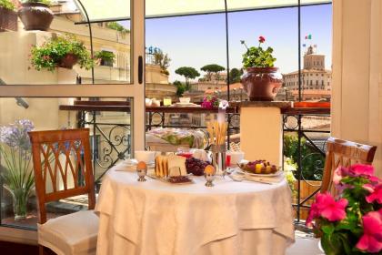 Hotel La Fenice - image 11