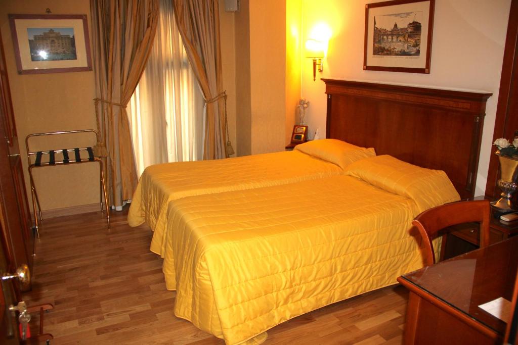 Luxury Rooms H 2000 Roma - main image