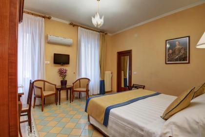 Hotel Piazza Di Spagna - image 9