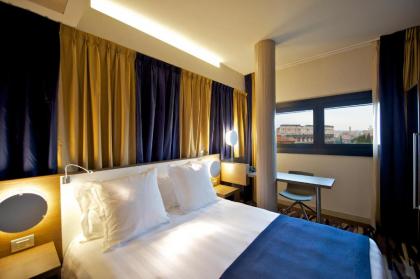 Mercure Rome Colosseum Centre - image 10