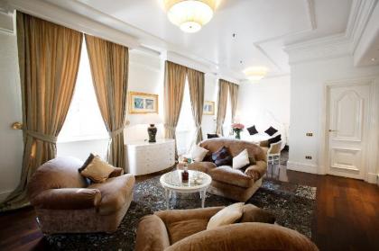 Hotel Majestic Roma - image 2