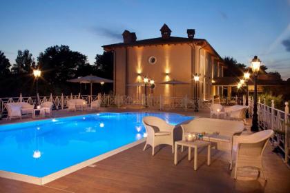 Hotel Piccolo Borgo - image 1