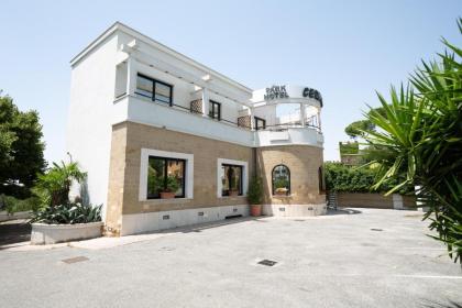 Cervara Park Hotel - image 1