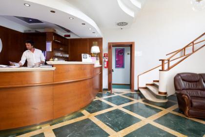 Cervara Park Hotel - image 9