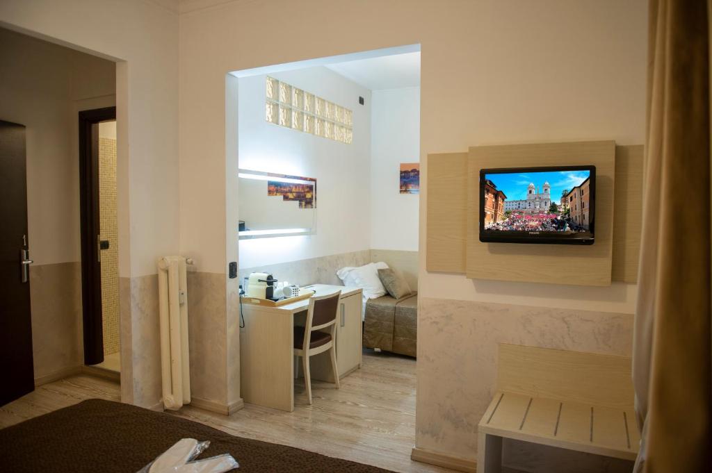 Cola Di Rienzo Suite Guest House - main image