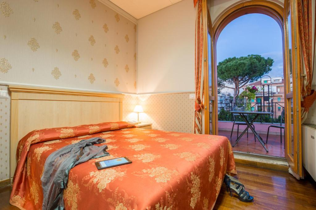 Hotel Arco Di Travertino - image 7