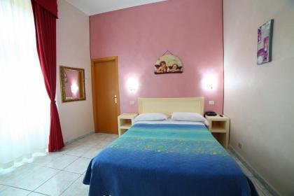 Hotel PRINCIPE AMEDEO - image 12