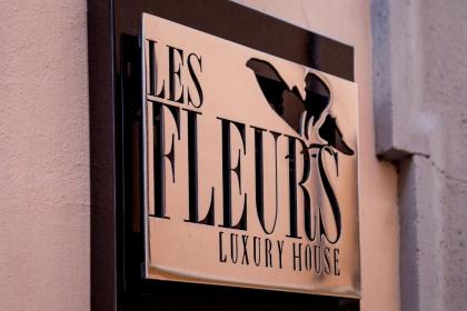 Les Fleurs Luxury House - image 1