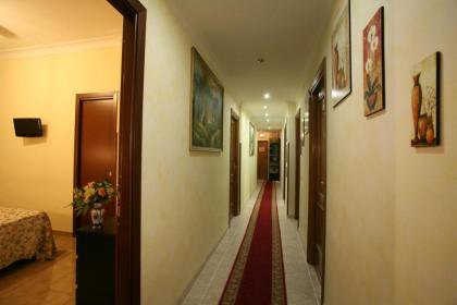 Tiburtina Guesthouse - image 5