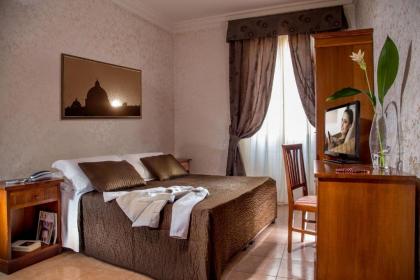 Hotel Ciao - image 1