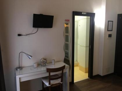 Almi Rooms - image 20