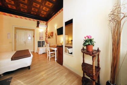 Tibullo Guesthouse - image 17