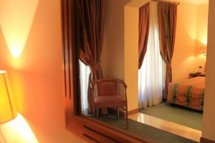 Hotel Villa Delle Rose - image 15