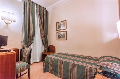 Raeli Hotel Lux - image 18