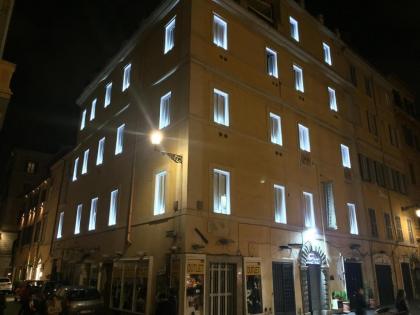 Relais Trevi 95 Boutique Hotel - image 1