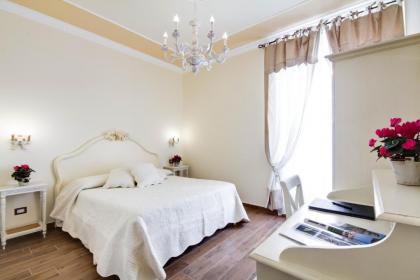 Lunaria Suites Rome Vaticano - image 1