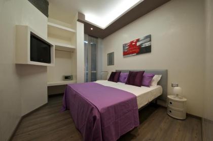 Roma Naif Rooms