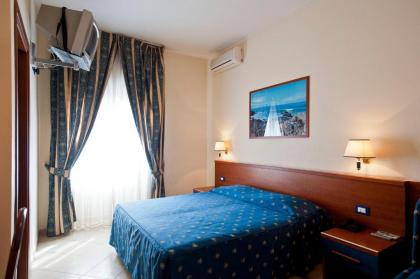 Hotel 4 Pini - image 12