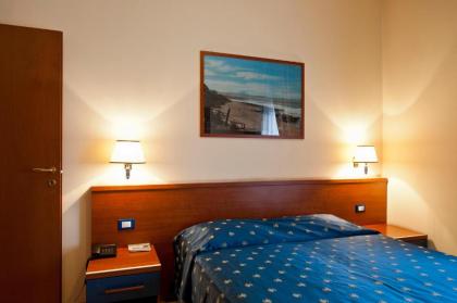 Hotel 4 Pini - image 17