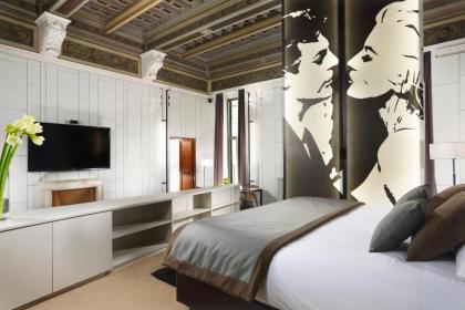 Piazza Del Gesu' Luxury Suites - image 1