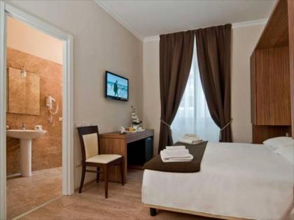 Hotel Roma Vaticano - image 16