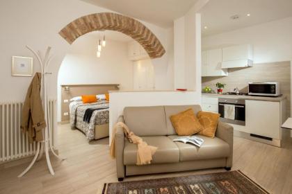 Vatican Studio Apartment - image 1