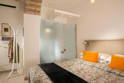 Vatican Studio Apartment - image 3