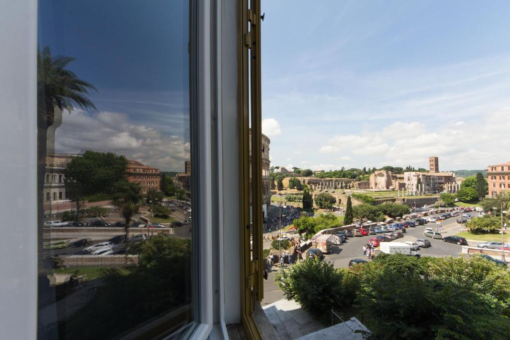 B&B Colosseo Panoramic Rooms - image 7