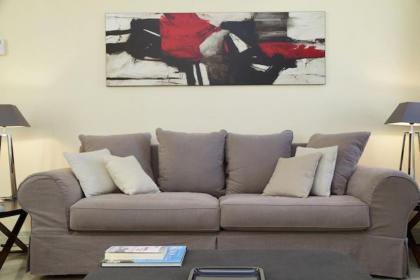 Crispi Luxury Apartments - My Extra Home - image 2